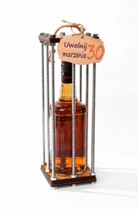 Klatka na alkohol - 30 urodziny